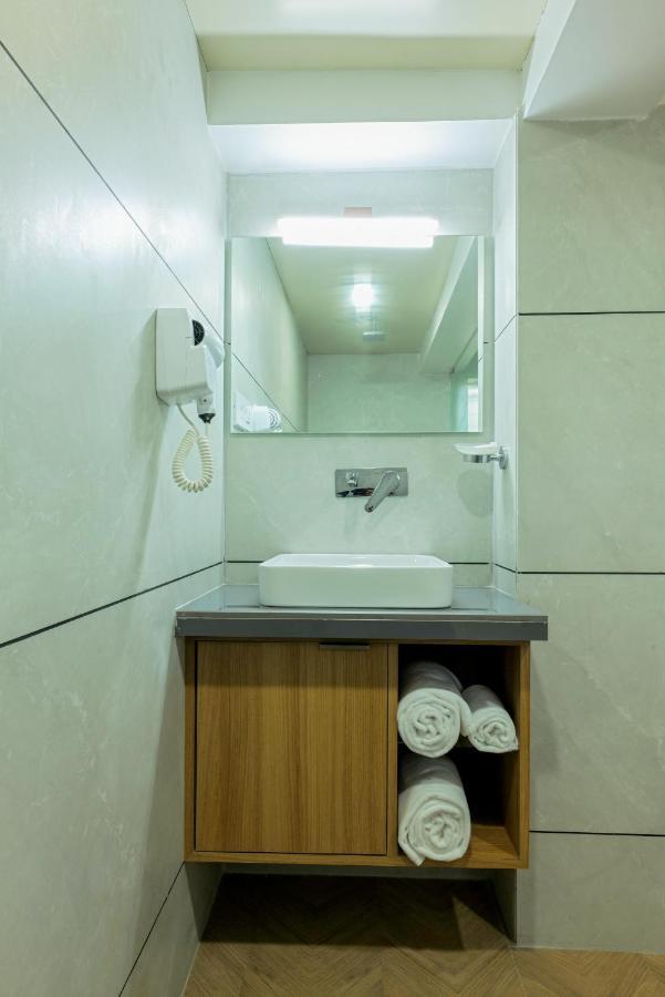 Gold Beach Villa Daman Bagian luar foto
