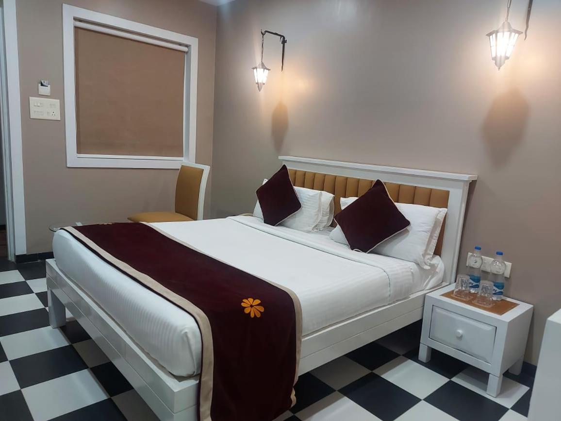 Gold Beach Villa Daman Bagian luar foto