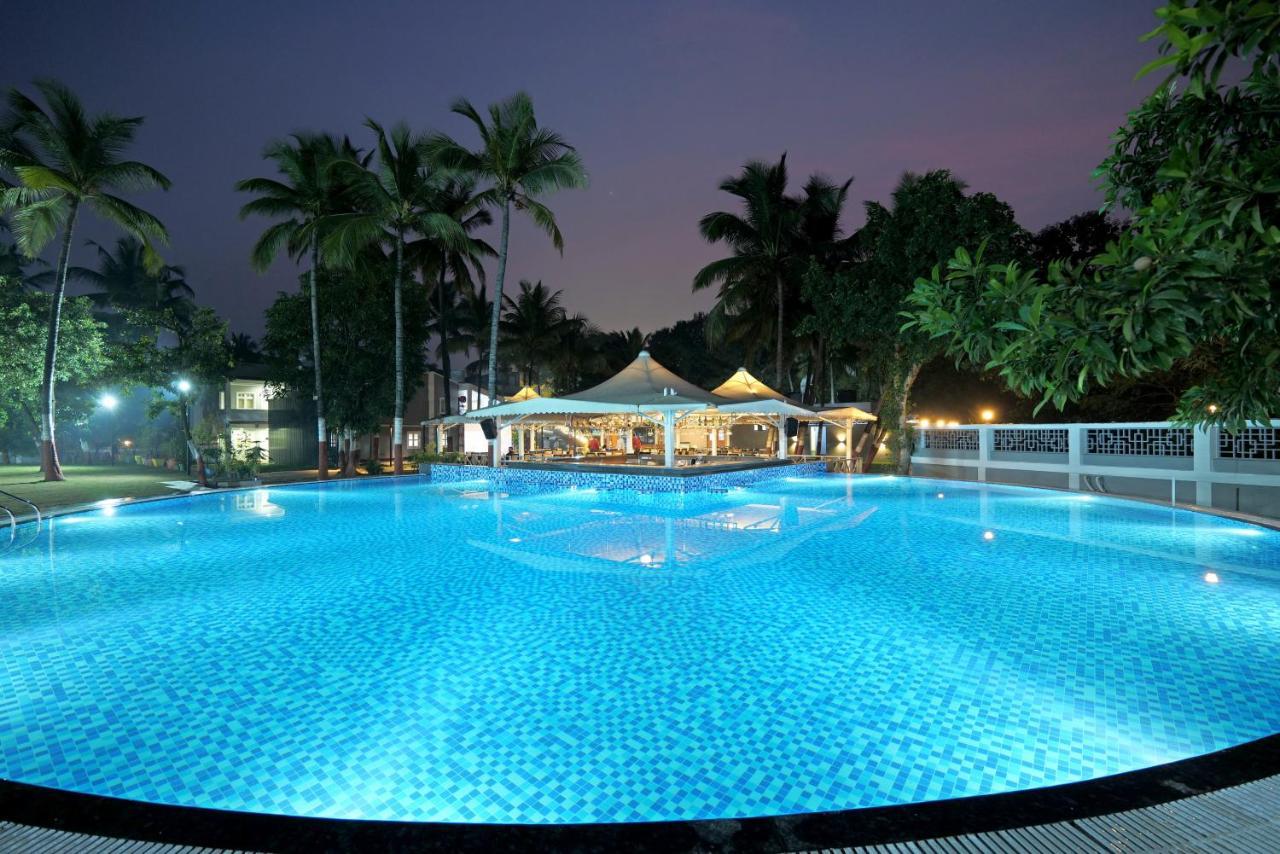 Gold Beach Villa Daman Bagian luar foto